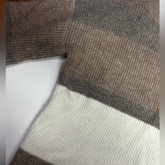 323. Lulu's Women's Sweater Dress - Brown, Gray, and White - Picture 5 of 6